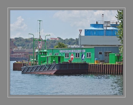 Für den Betrieb des Flensburger Hafens ist heute die Flensburger Hafen GmbH zuständig.