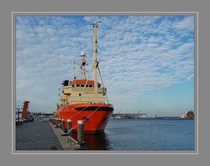 A560 Gunnar Thorson ist ein Umwelt-Schiff der dänischen Marine. Es ist nach dem dänischen Namen Zoologe Gunnar Axel Wright Thorson benannt.