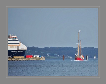 DSC_2447  SEATRUCK  PROGRESS  und  RYVAR